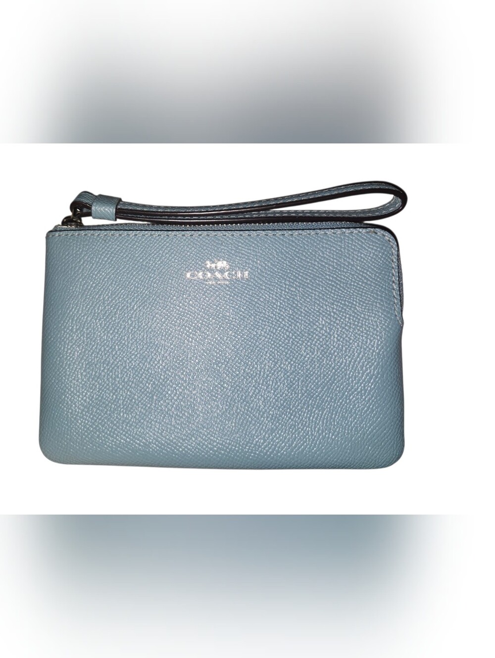 COACH NWOT Corner Zip Wristlet Crossgrain Leather Silver Logo